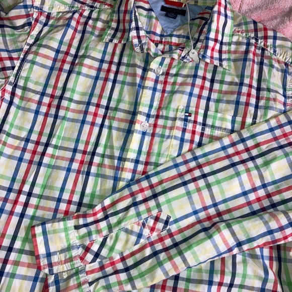 Boys Tommy Hilfiger button down shirt - Picture 2 of 3